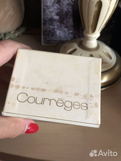 Коробка от духов Courreges
