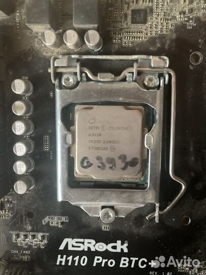 Материнская плата с процессором