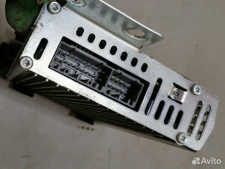 Усилитель магнитолы Chrysler Concorde 1998-2004