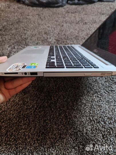 Ноутбук Asus S551LB