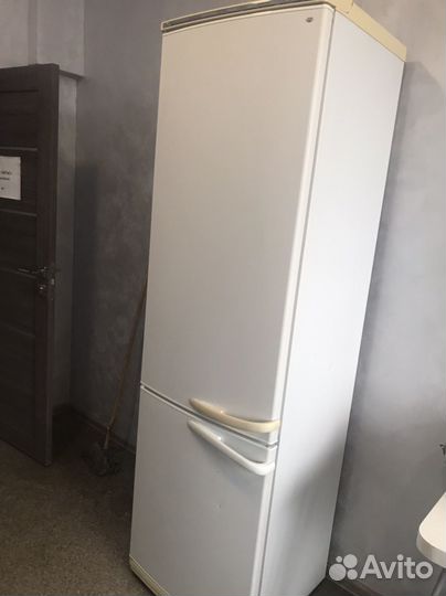 Холодильник Атлант бу