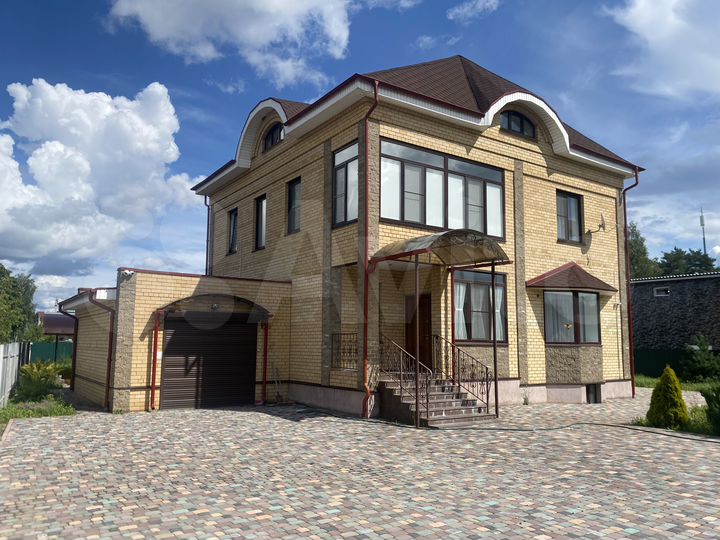 Дом 342,7 м² на участке 11,9 сот.