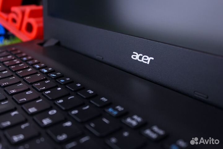 Ноутбук Acer Core i7, 8Gb, SSD256Gb, GT920