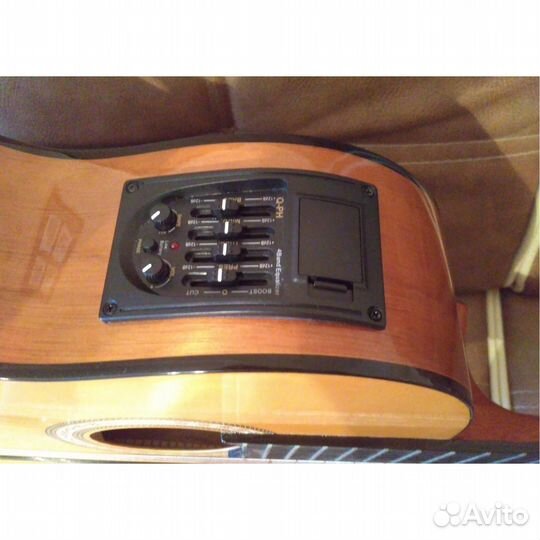 Классическая гитара со звукоснимателем augusto AGC