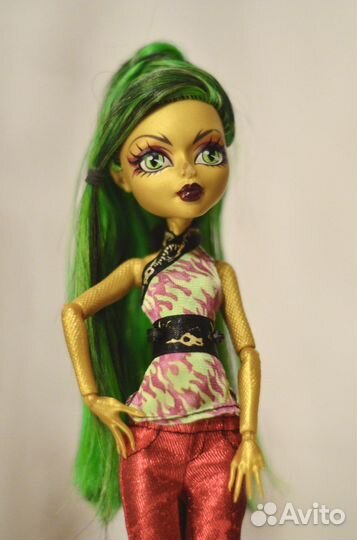 Кукла Монстер Хай Дженифаер Лонг