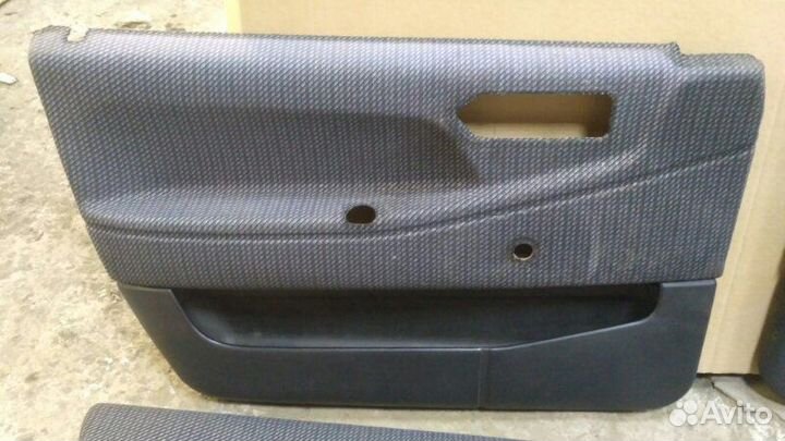 Обшивка двери Volkswagen Passat B3 1.8 RP
