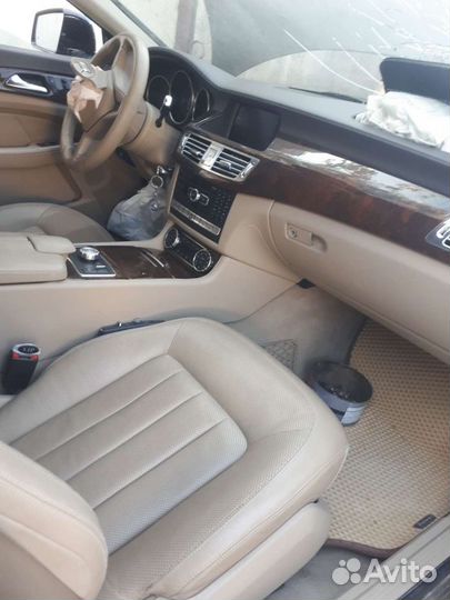Салон мерседес cls 218 светлый