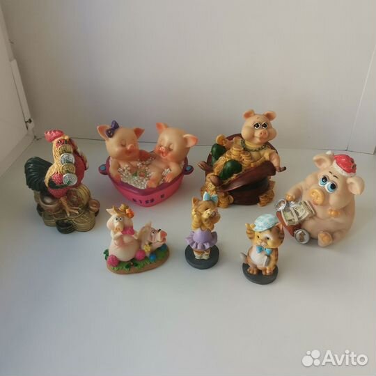 Сувенирные фигурки, копилки