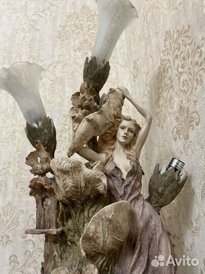 Статуэтка фонтан-светильник «Нимфа»