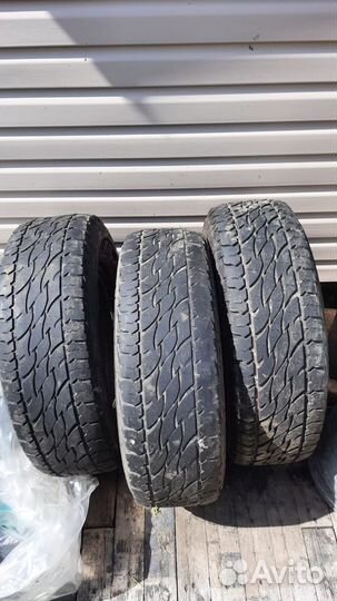 Bridgestone Dueler A/T 697 245/70 R16