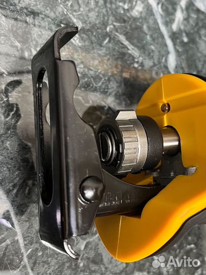 Сабельная пила Dewalt аккумуляторная в кейсе