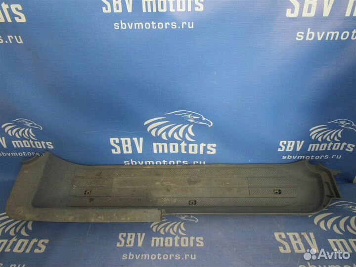 Накладка на порог правая Mercedes-Benz Vito W639