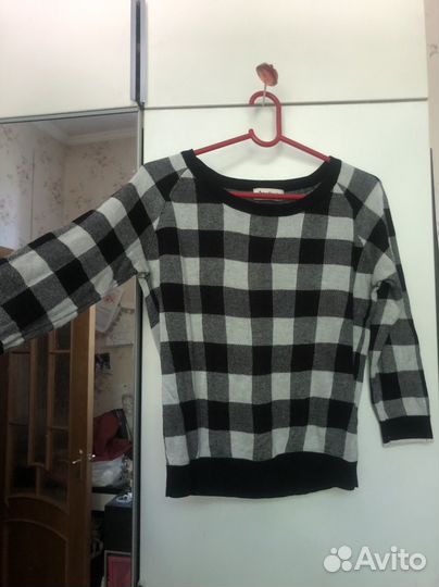 Свитшот stradivarius в чб клетку