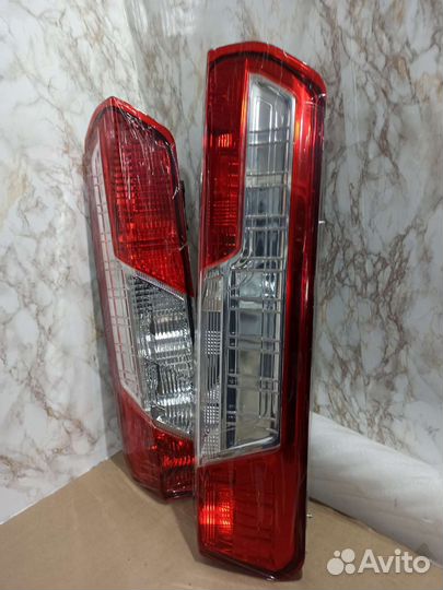 Фонарь Ford Transit 2014-2022