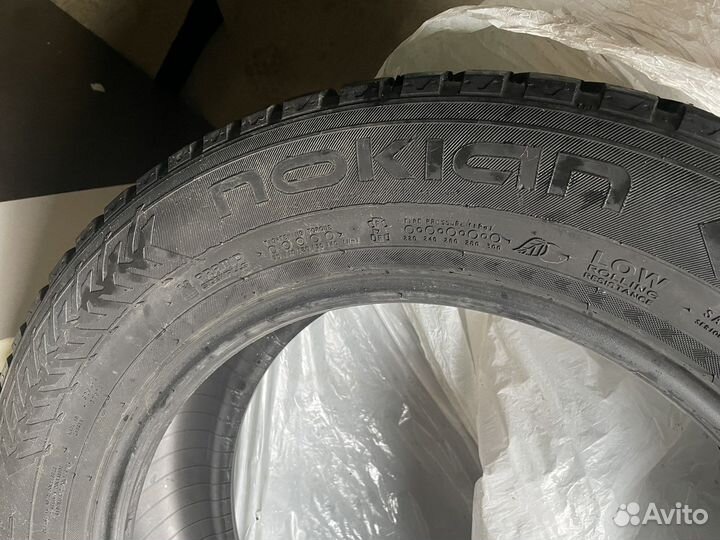 Nokian Tyres Hakkapeliitta 8 SUV 215/65 R17 103T