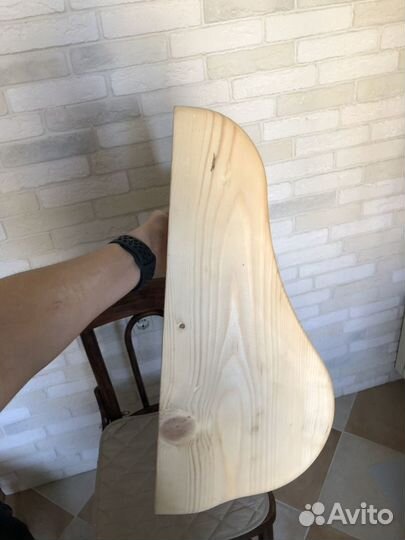 Полка из массива сосны