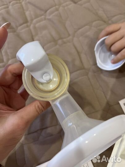 Ручной молокоотсос Avent