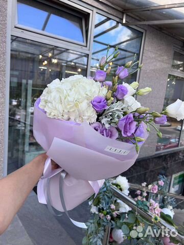 Букет с гортензией