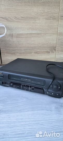 Видеомагнитофон jvc