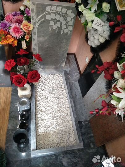 Памятники,оградки,скамейки,столики,кресты,каркасы