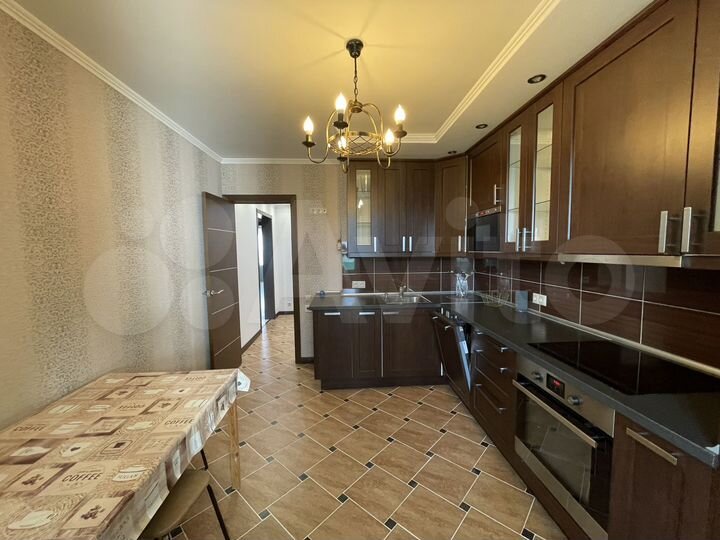 2-к. квартира, 56 м², 9/17 эт.