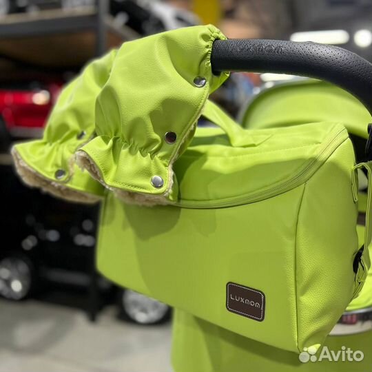 Детская 4-х колесная коляска Luxmom 608 2в1