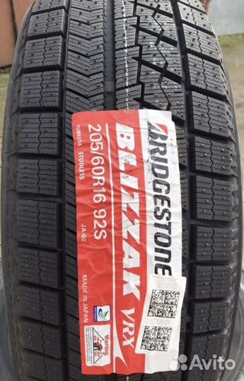 Bridgestone Blizzak VRX 205/60 R16
