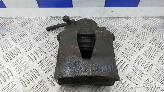 Суппорт тормозной передний правый skoda octavia A5