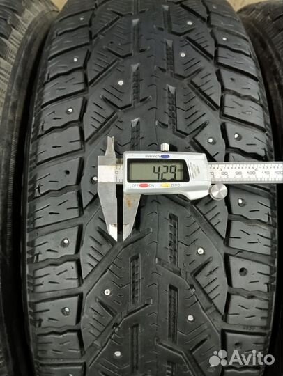 Tigar SUV Ice 215/65 R17 103T