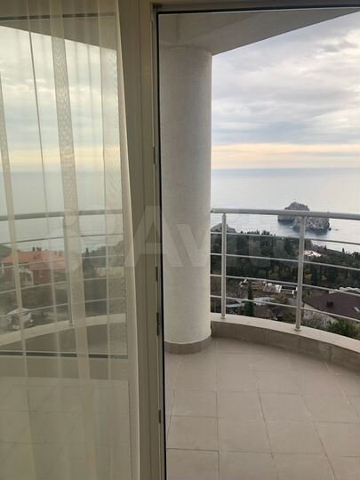 2-к. квартира, 50 м², 8/10 эт.