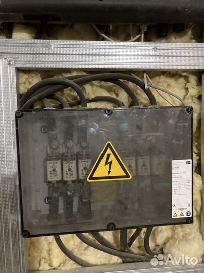 Инвертор Sunny Island для солнечных батарей