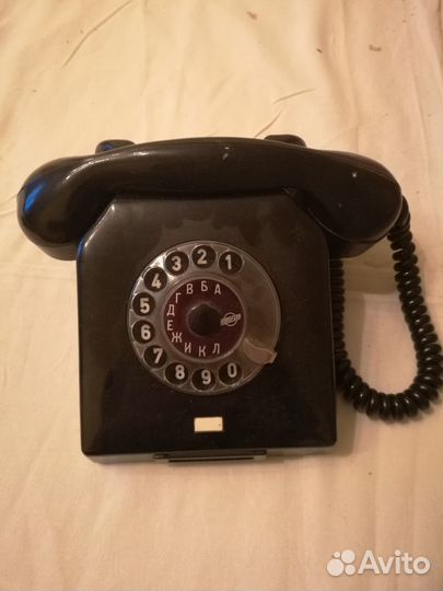 Телефон, телефонный аппарат гдр 1985год 