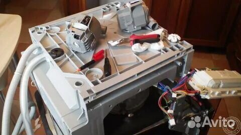 Ремонт стиральных машин и холодильников