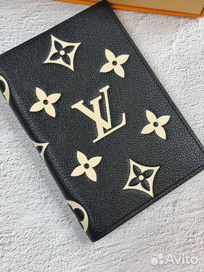 Обложка для паспорта Louis Vuitton (Premium) Новинка 2025