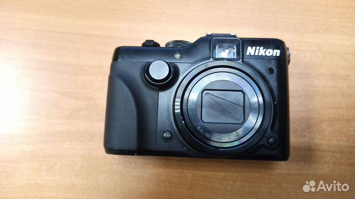 Фотоаппарат Nikon p7000 и p7100