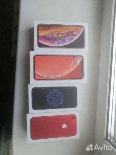 Коробка от Apple iPhone