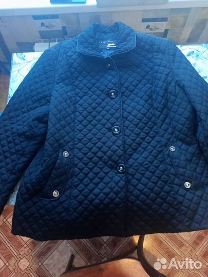 Осенняя куртка женская