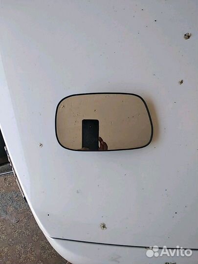 Зеркало левое
