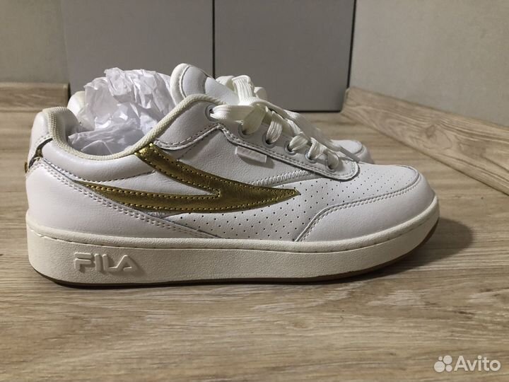 Кроссовки женские демисезон