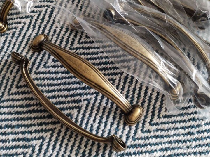 Мебельные ручки