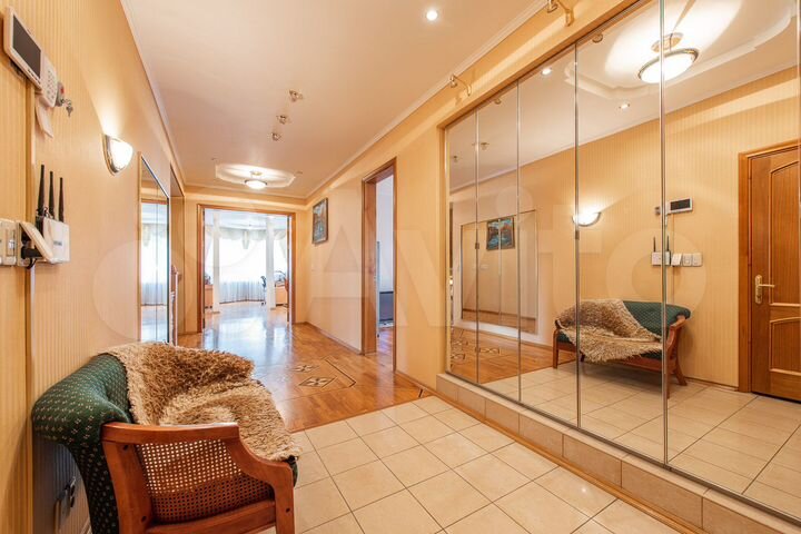 4-к. квартира, 154 м², 4/5 эт.