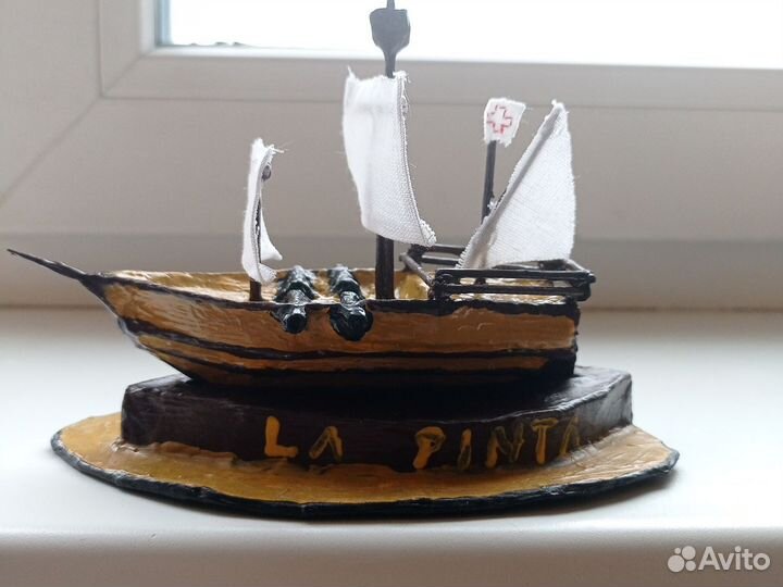Сувенир Каравелла