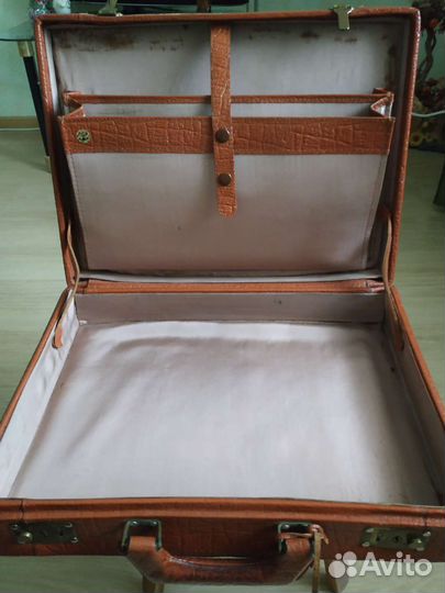 Дипломат из натуральной кожи