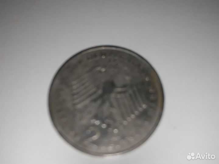 2 монеты