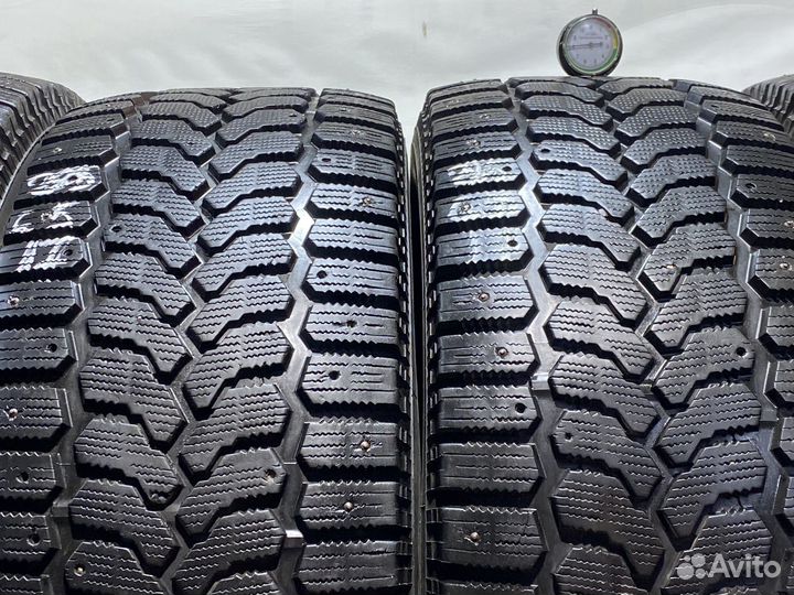 Yokohama Ice Guard F700Z 285/65 R17