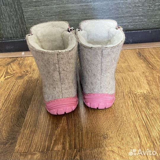 Сапожки для девочки