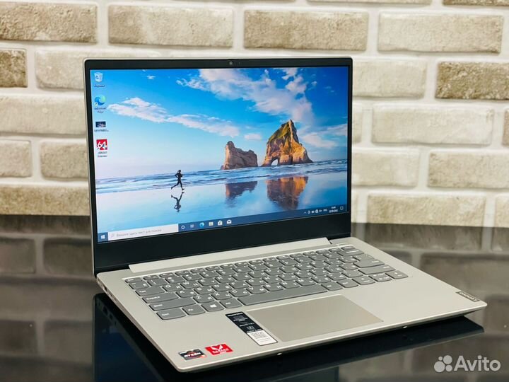 Lenovo/Ryzen 5/DDR4-8Gb/SSD-256Gb/Vega 8