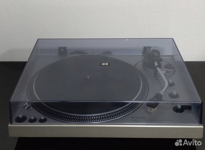 Проигрыватель винила Technics SL-1600 Отличный