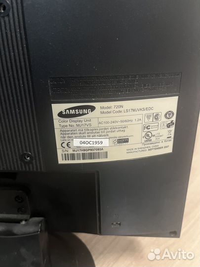 Монитор Samsung