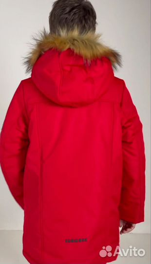 Куртка зимняя для мальчика р. 140